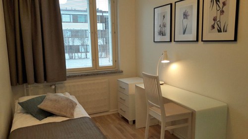 Pitkäkatu-makuuhuone-2,-500.jpg Pitkäkatu-makuuhuone-2,-500.jpg