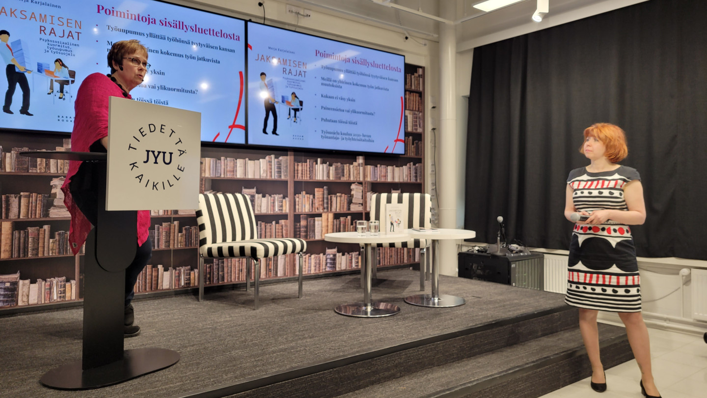 Tietokirjaillassa puhuttiin jaksamisen rajoista