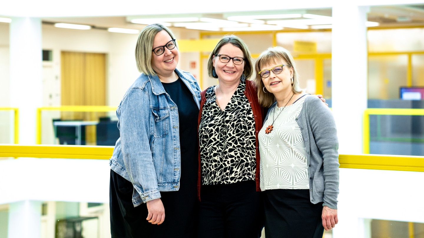 Kuva Movin kolmesta hyviksestä.