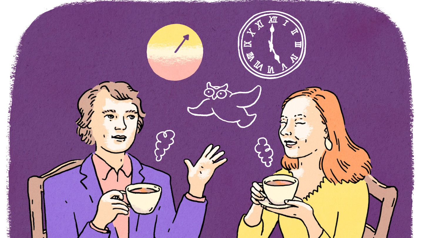 Sarjakuvamaisessa kuvituskuvassa professori Teiko Heinosaari ja teeleidi Anne Savela istuvat juomassa teetä keskustellen kvanttifysiikasta.