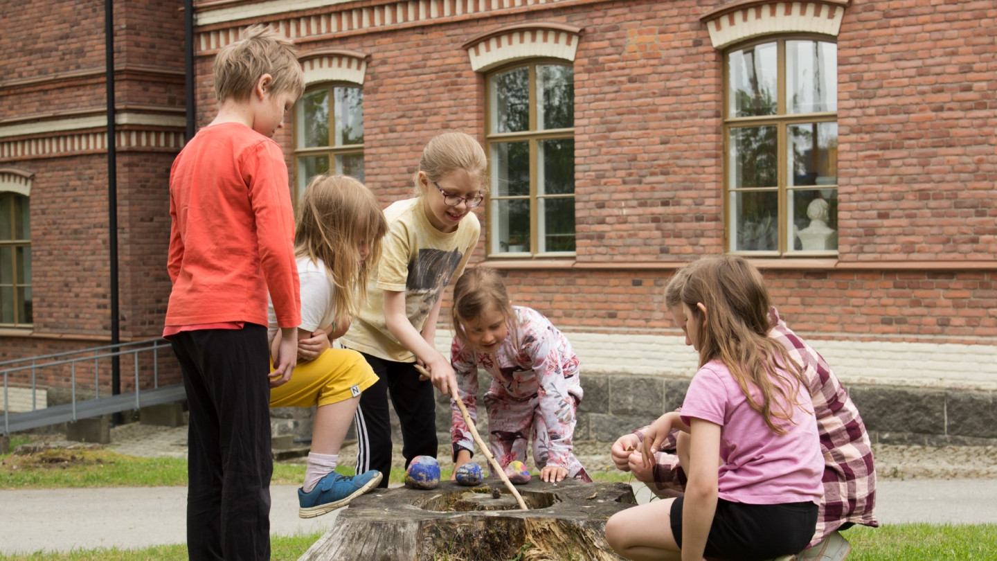 JYUniorittoimintaa Seminaarinmäen kampuksella.