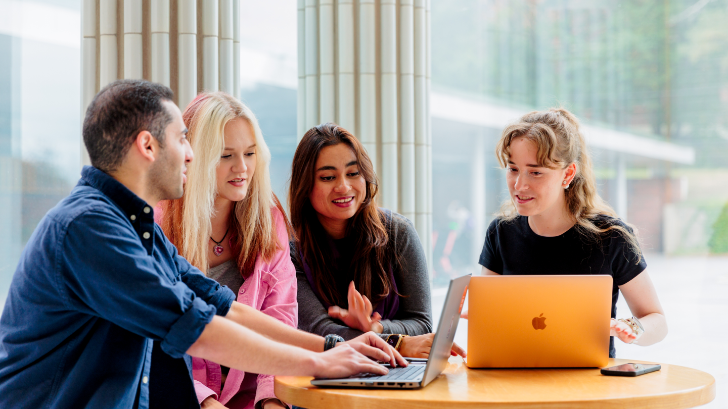 Opiskelijalähettiläät