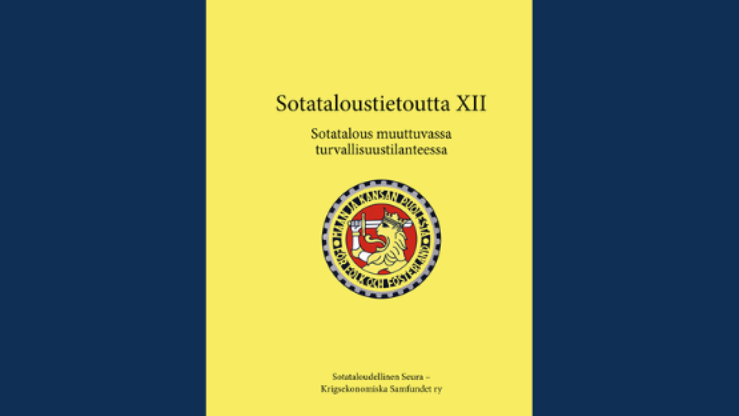 Kuvassa on teoksen kasikuva. Kansikuvassa on teoksen nimi ja Sotataloudellisen seuran logo