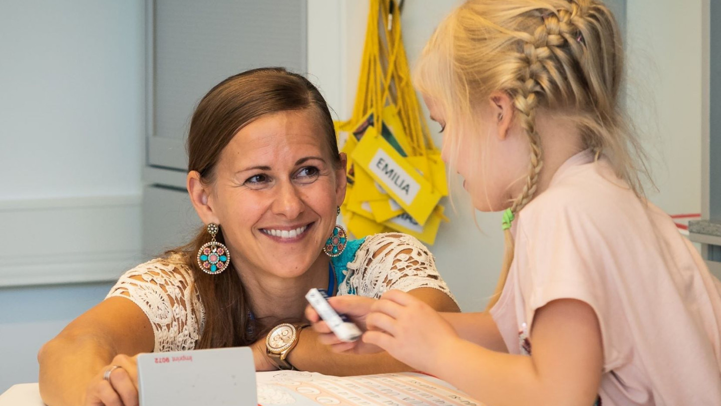 Opettajat luovat mahdollisuuksia ja iloa uusista asioista. Kiitos, opettajat, työstänne oppimisen polun eri vaiheissa!