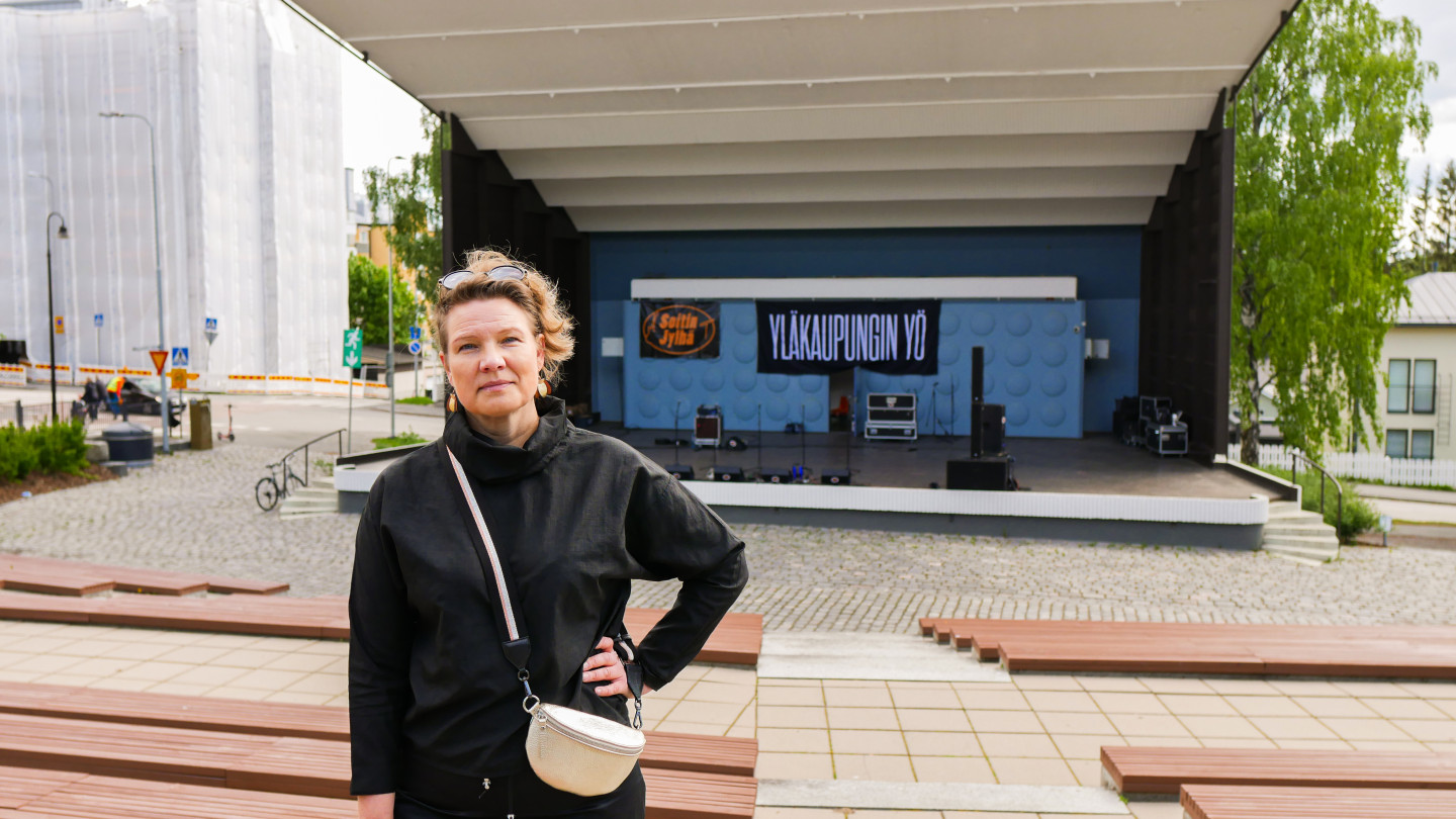 ”Ken on kartalla rakenteista, on myös vaikuttamismahdollisuuksien äärellä”, toteaa Jyväskylän kaupungin kulttuuripäällikkö Mari Aholainen. Kuva: Miia Lyyra