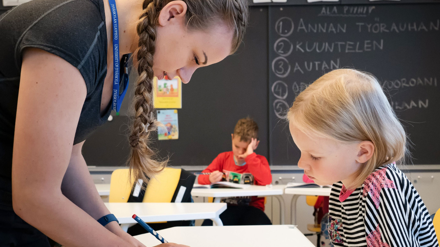 Lukiolainen, jos kasvatustiede kiinnostaa, ilmoittaudu mukaan verkossa suoritettavalle tutustumiskurssille!