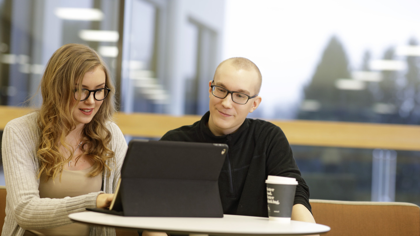 Kauppatieteiden väylältä odotetaan runsaasti hakijoita ensi kevään yhteishakuun.