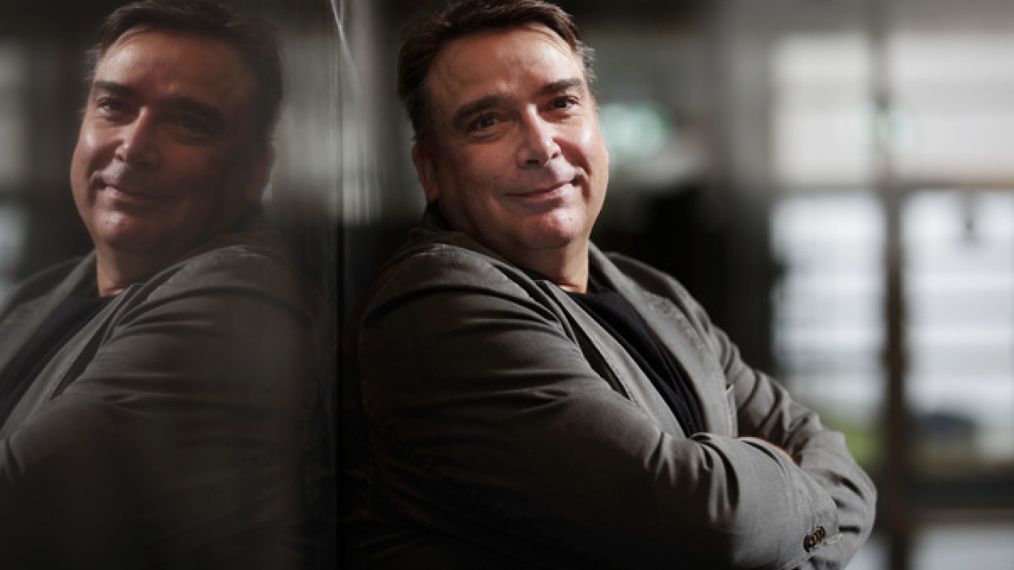 Konttiteknologia nopeuttaa ja helpottaa ohjelmistojen kehitystä ja käyttöönottoa, sanoo professori Tommi Mikkonen. Kuva: Jyväskylän yliopisto.