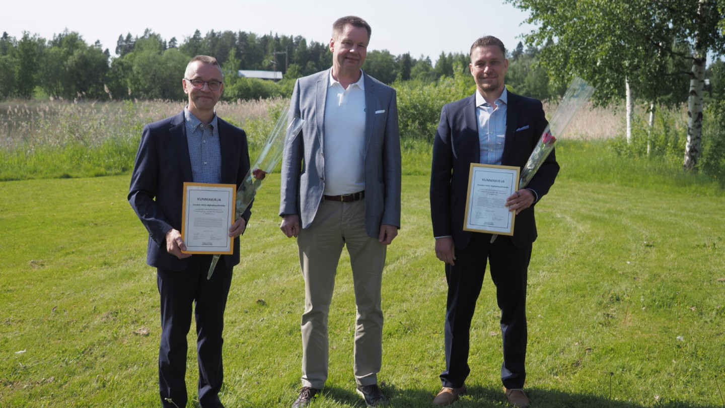 Kuvassa Ari Hirvonen (vas.), Anssi Kuoppala ja Tero Kokkonen. Kuva: Keski-Suomen kauppakamari / Viivi Sakkara.