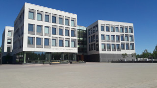 Ruusupuiston aukio