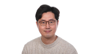 Wook Namgung.