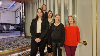 Kuvaassa poseeraa liikuntatieteellisen tiedekunnan apurahansaajia