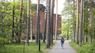 Seminaarinmäen kampus ja yliopiston Päärakennus