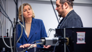 Henna Virkkunen ja Jussi Toppari