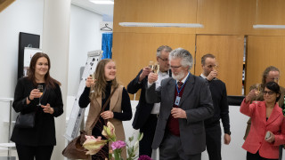 Malja palkituille! Kuva: Veera Kaivola