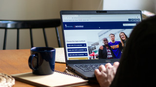 Jatkossa Moodle on JYU avoimen opintojen kotipaikka. Jos käytät vielä Koppaa, palauta oppimistehtäväsi sinne ajoissa.