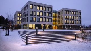 Helmikuun Ruusupuisto tutkii ja keskustelee tilaisuuden teemoina ovat erilaiset koulutuspolut, resilienssi ja voimaantuminen.