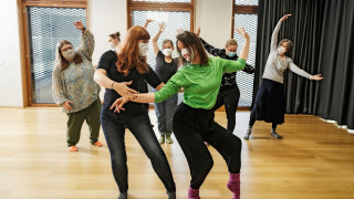 Draama on keino oppia, kehittää vuorovaikutusta ja tehdä asioita näkyväksi.