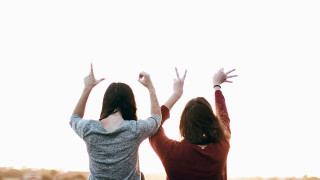 Kielitietoisuus on rohkeutta kohdata. Ole myötämielinen vuorovaikutuskumppani.