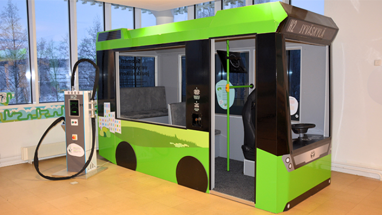 Vedyn maailma -näyttely