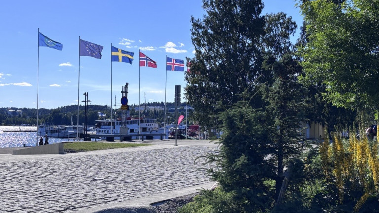 S/S höyrylaivan lähtöpaikka on merkitty pohjoismaiden lipuille
