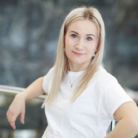 Emmi Pirttijärvi opiskeli avoimen väylällä ja pääsi opiskelemaan tutkinto-opiskelijaksi Jyväskylän yliopistoon