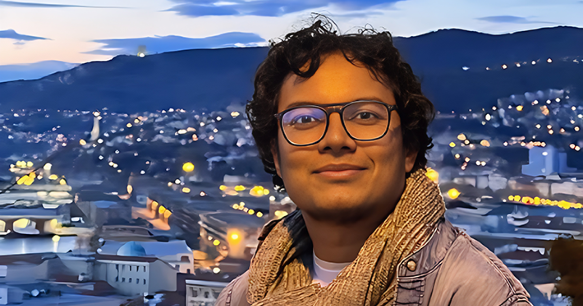 Adam Rajar Dissertation: Fluorescence spectroscopy illuminates molecular dynamics ...